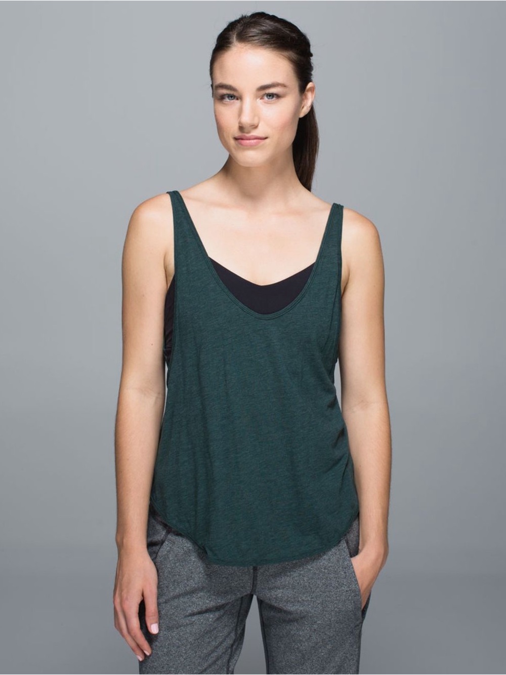 Lululemon Twist & Turn Tank Open Back Built-In Bra Size 6